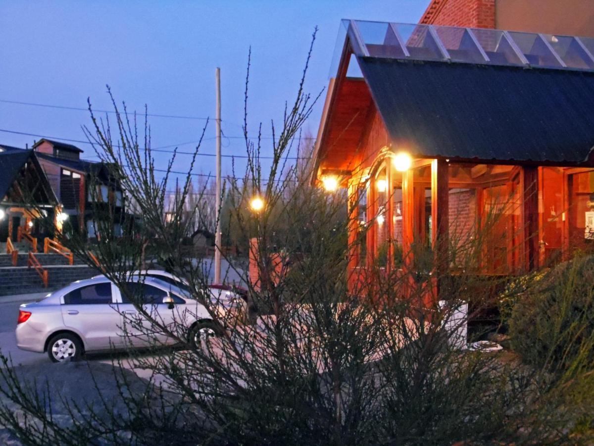 埃尔卡拉法特 南波斯塔宾馆酒店 外观 照片
